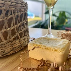 ✨Customized Champagne Oatmeal Soap✨